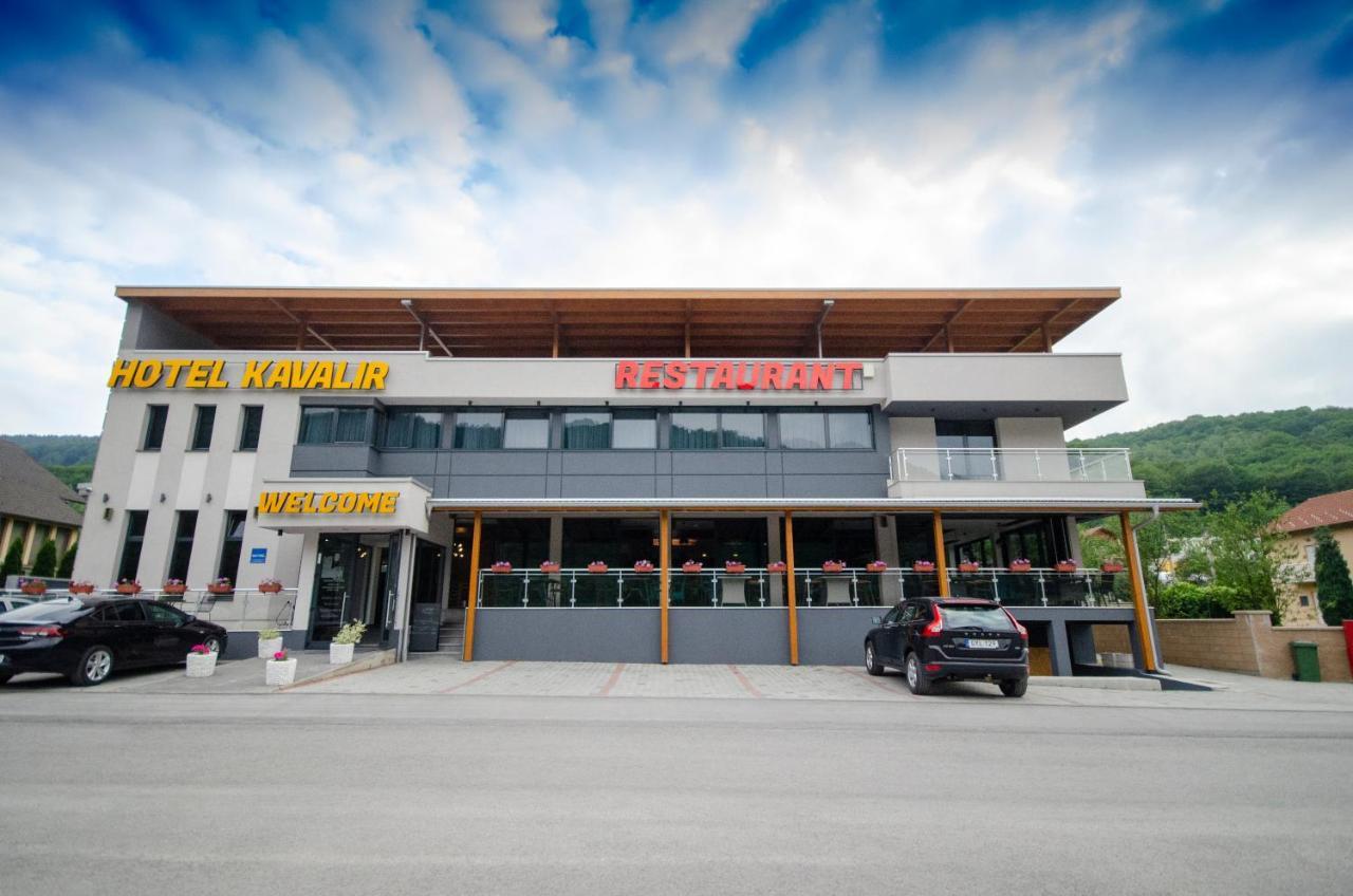 Hotel Kavalir Zepce Exteriér fotografie