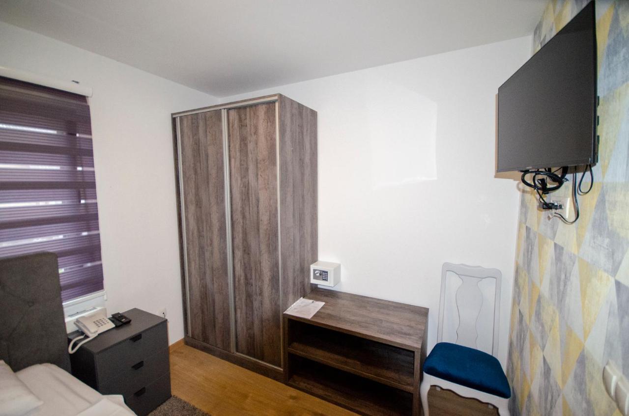 Hotel Kavalir Zepce Exteriér fotografie